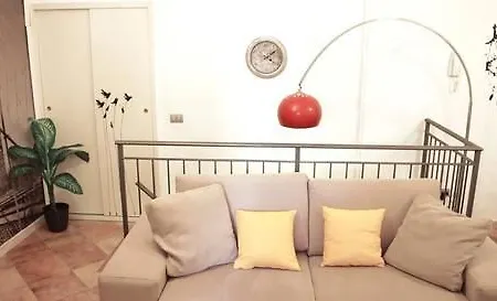 Fleur De Lis Plaza Bed & Breakfast 3*